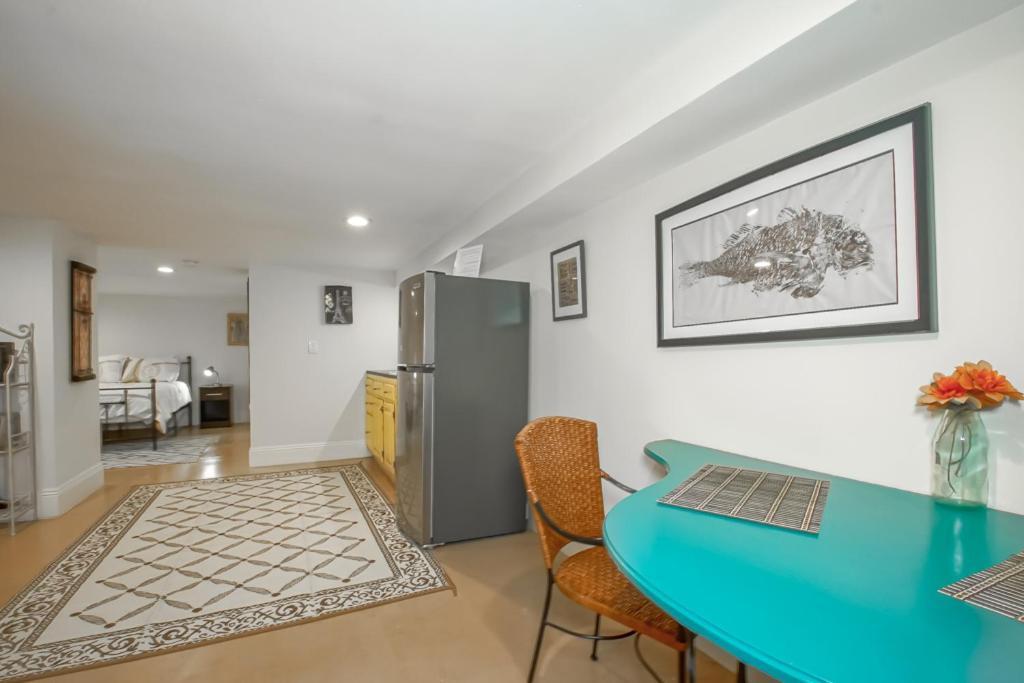 The Bell Quarters Apartment *