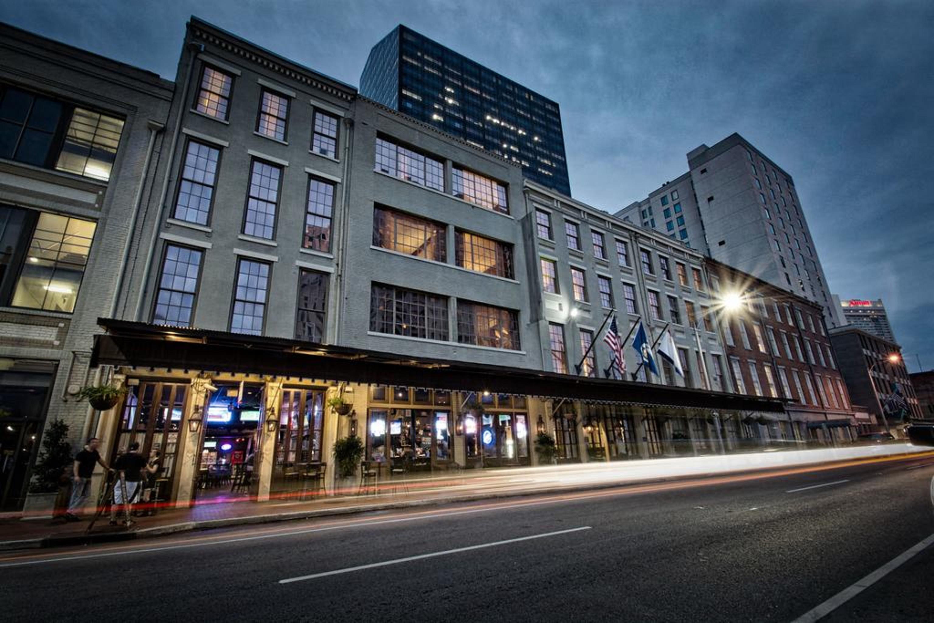 The Old No. 77 & Chandlery Hotel