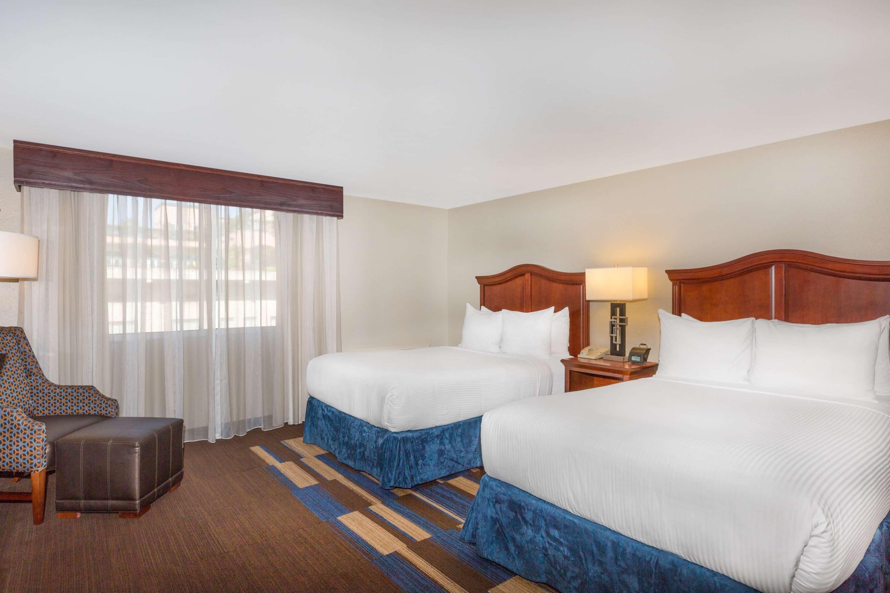 Hotel Wyndham French Quarter 4*