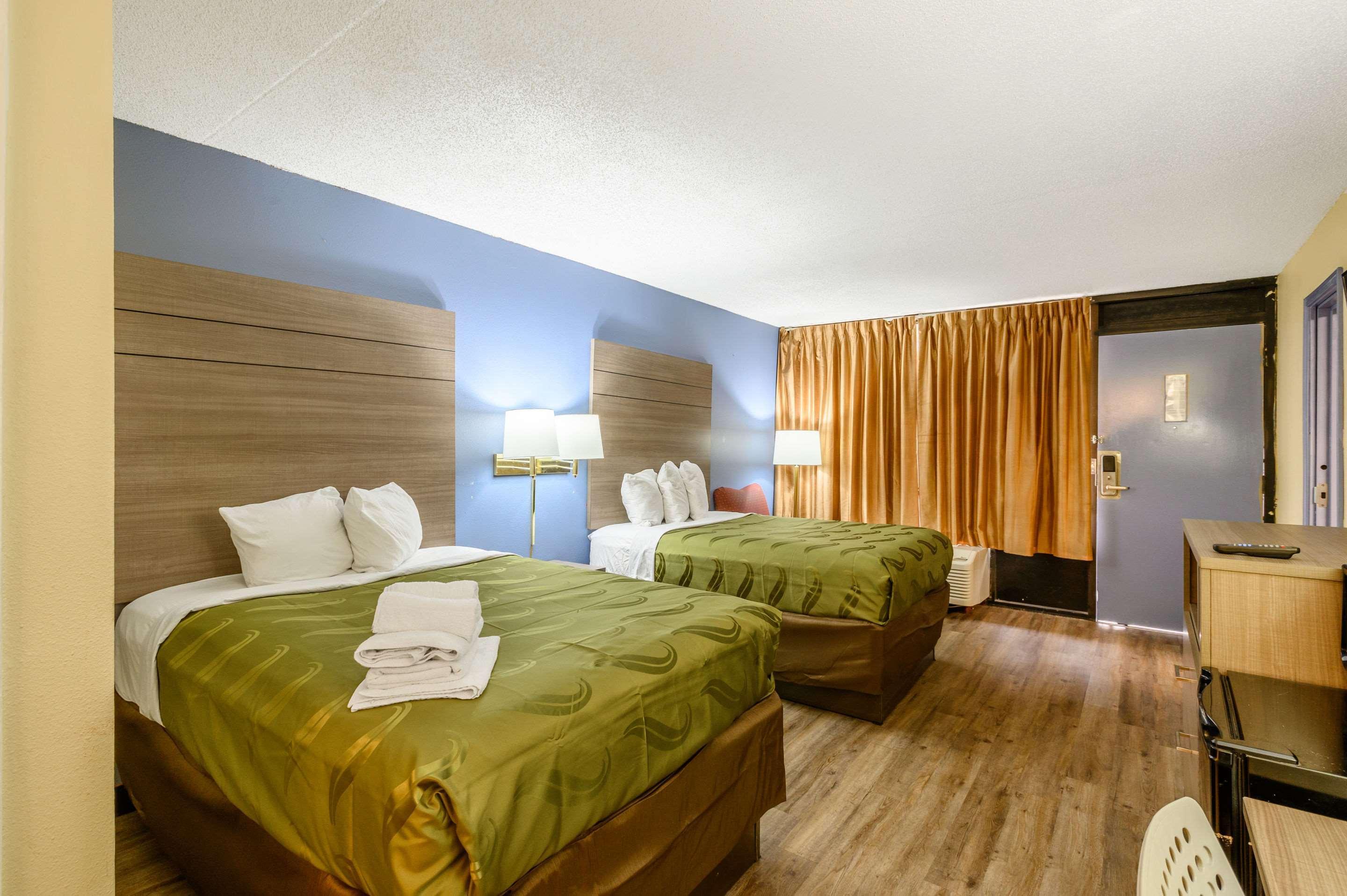 Hotel Quality I-10 East 2*