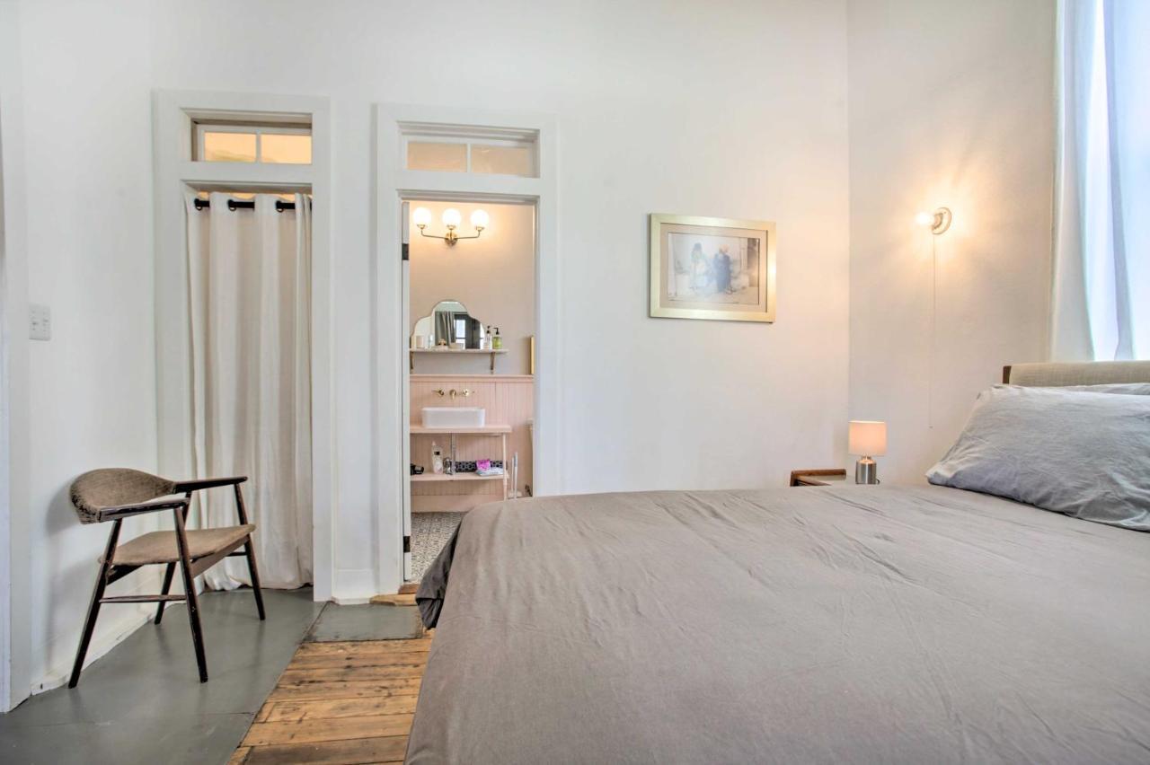 Rustic Getaway In Nola Location! * New Orleans