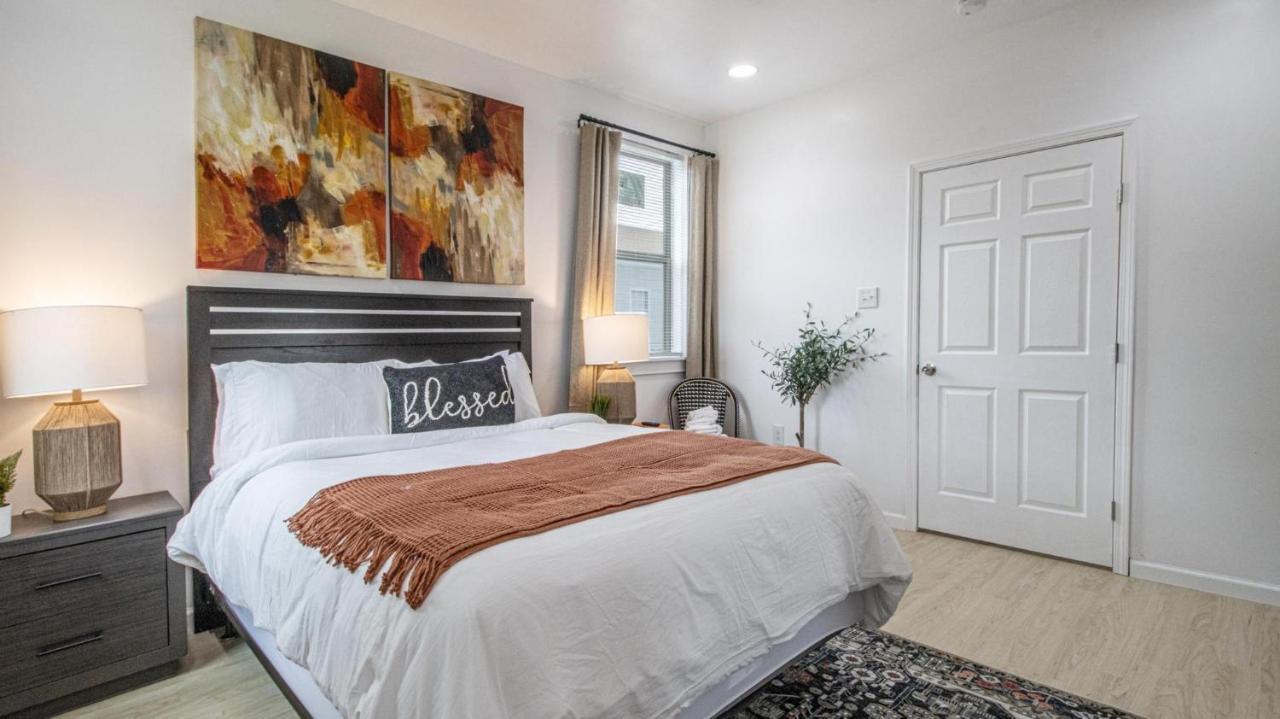 Vibrant Blue Luxury Loft 2316 * New Orleans