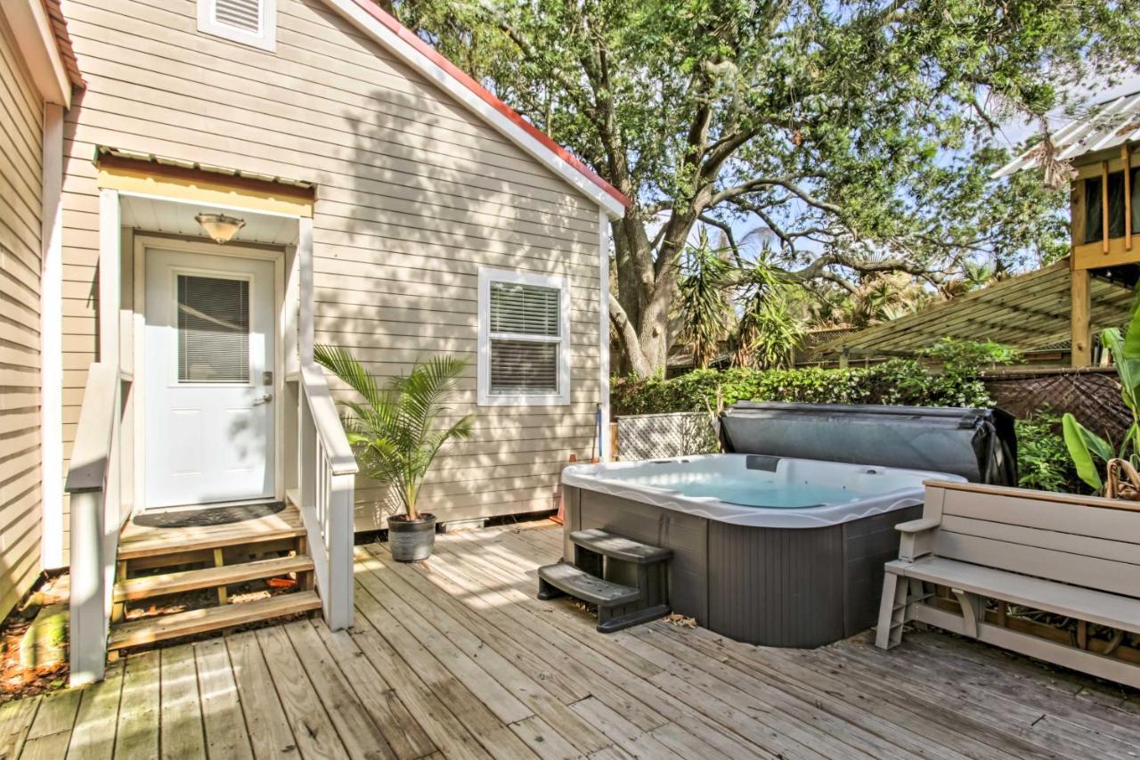 Holiday home With Hot Tub, Near French Quarter! *