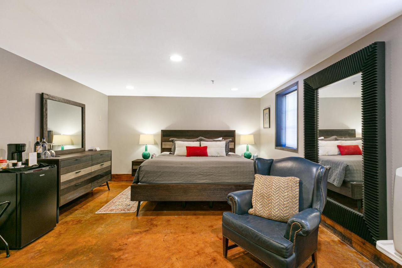 Canal Street Bed & Breakfast