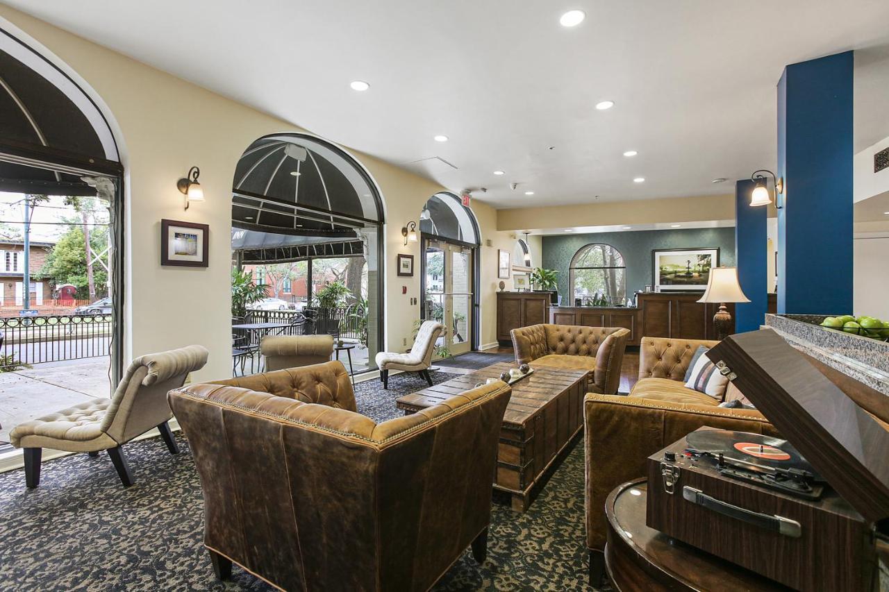 Hotel St Charles Inn, Superior
