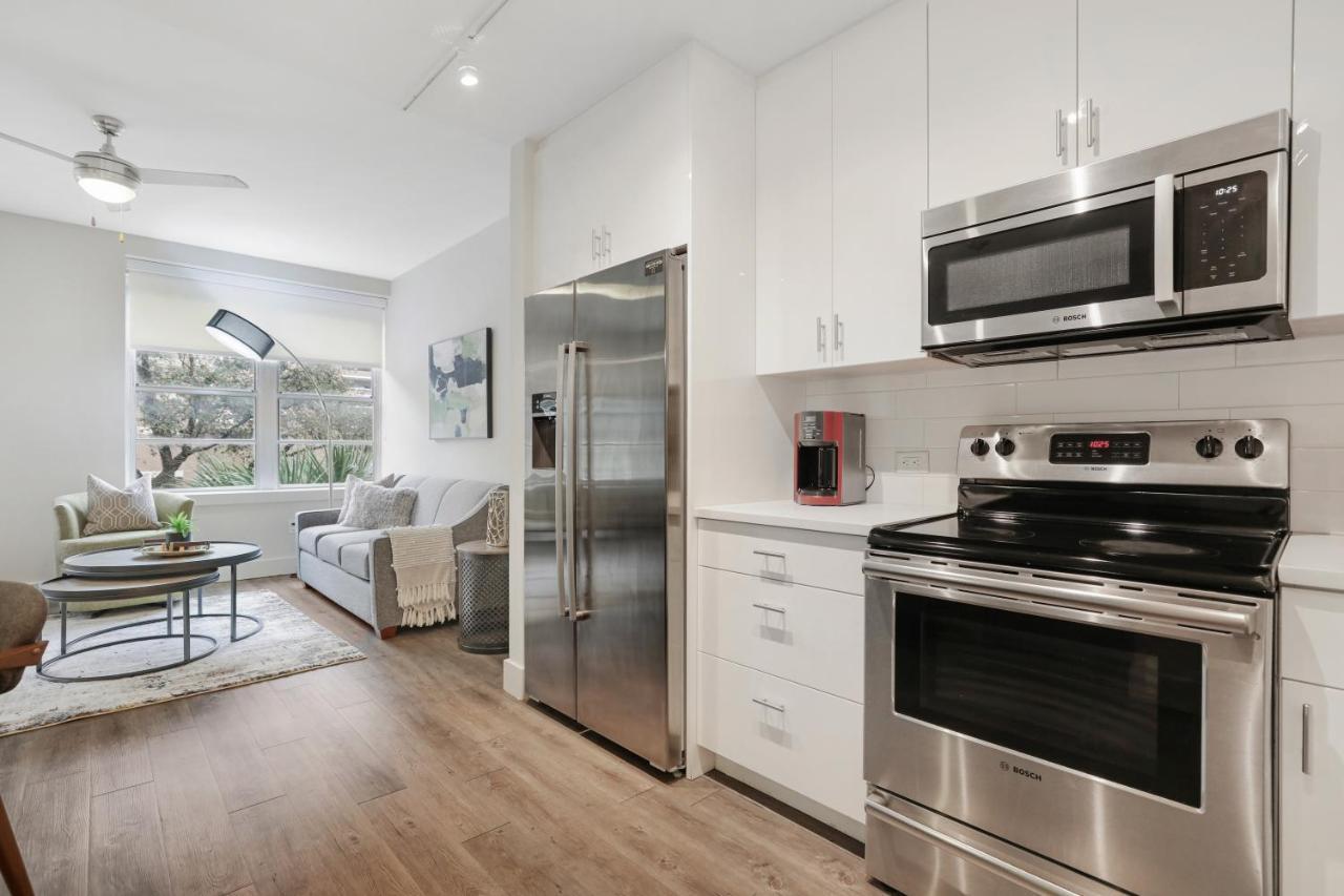 Modern & Fully Furnished In The Heart Of The *