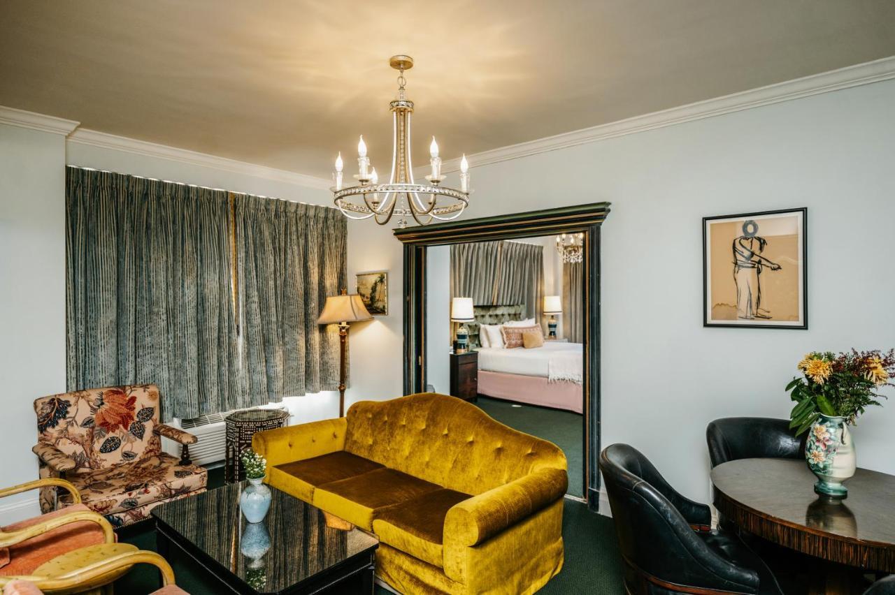 Hotel Pontchartrain St. Charles Avenue