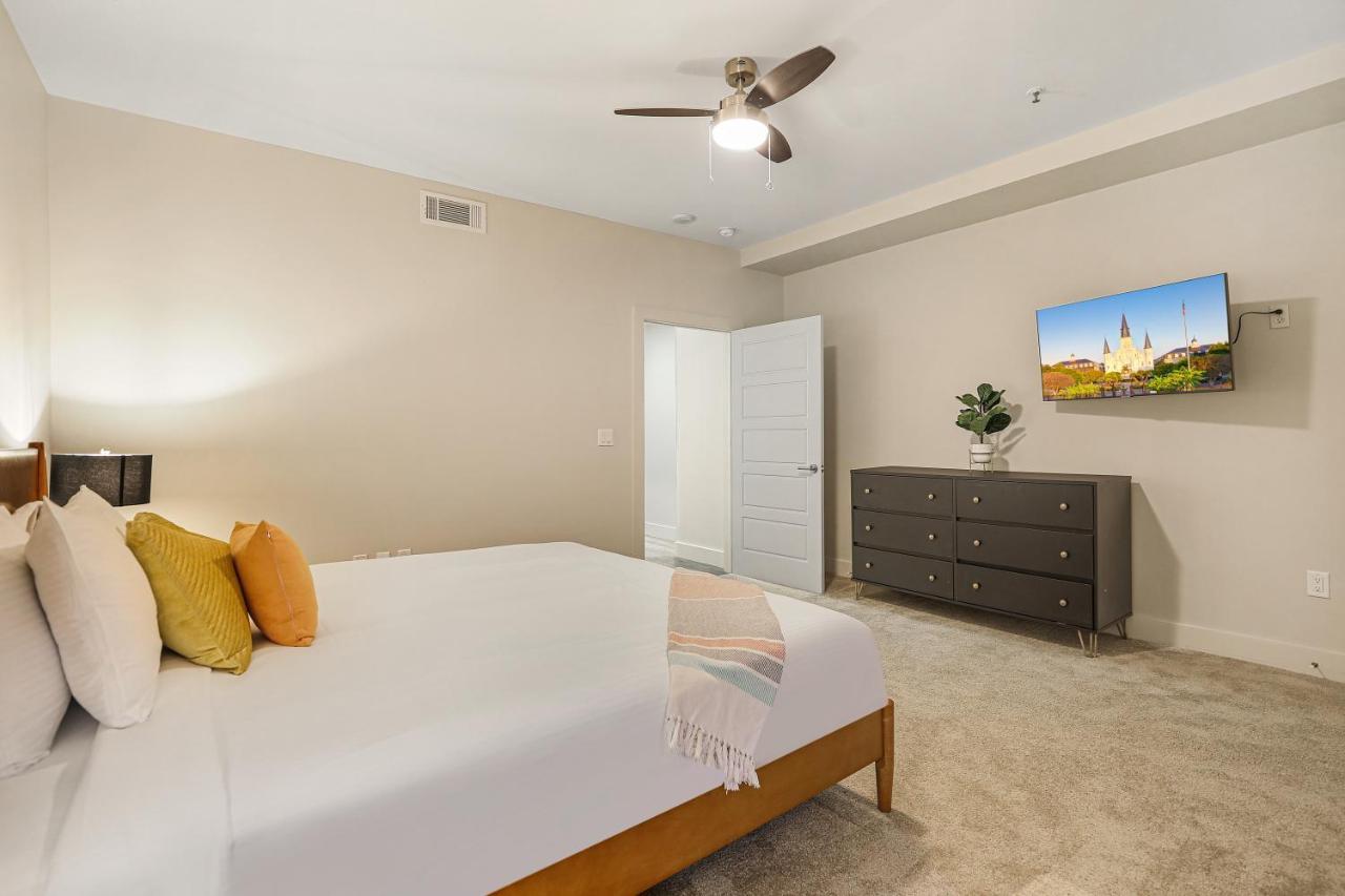 Peaceful Walking Distance To Bourbon Street *