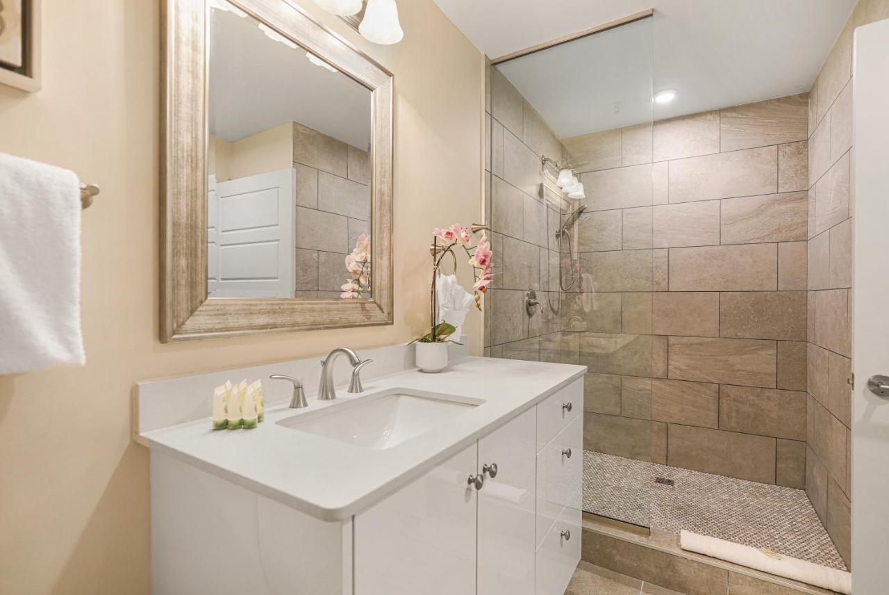 Peaceful Walking Distance To Bourbon Street Apartment