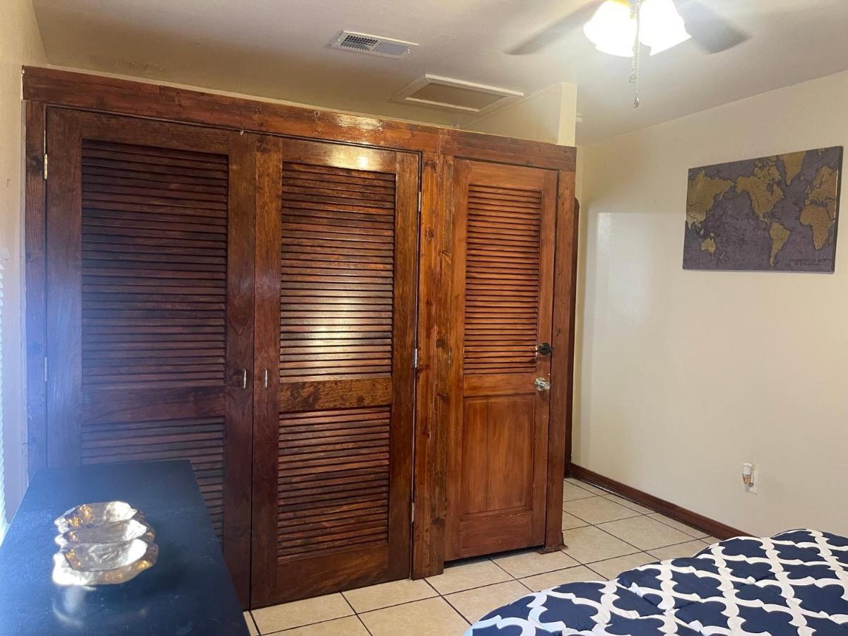 Private 3 Bedroom Minutes From French Quarter Walking Distance From River New Orleans