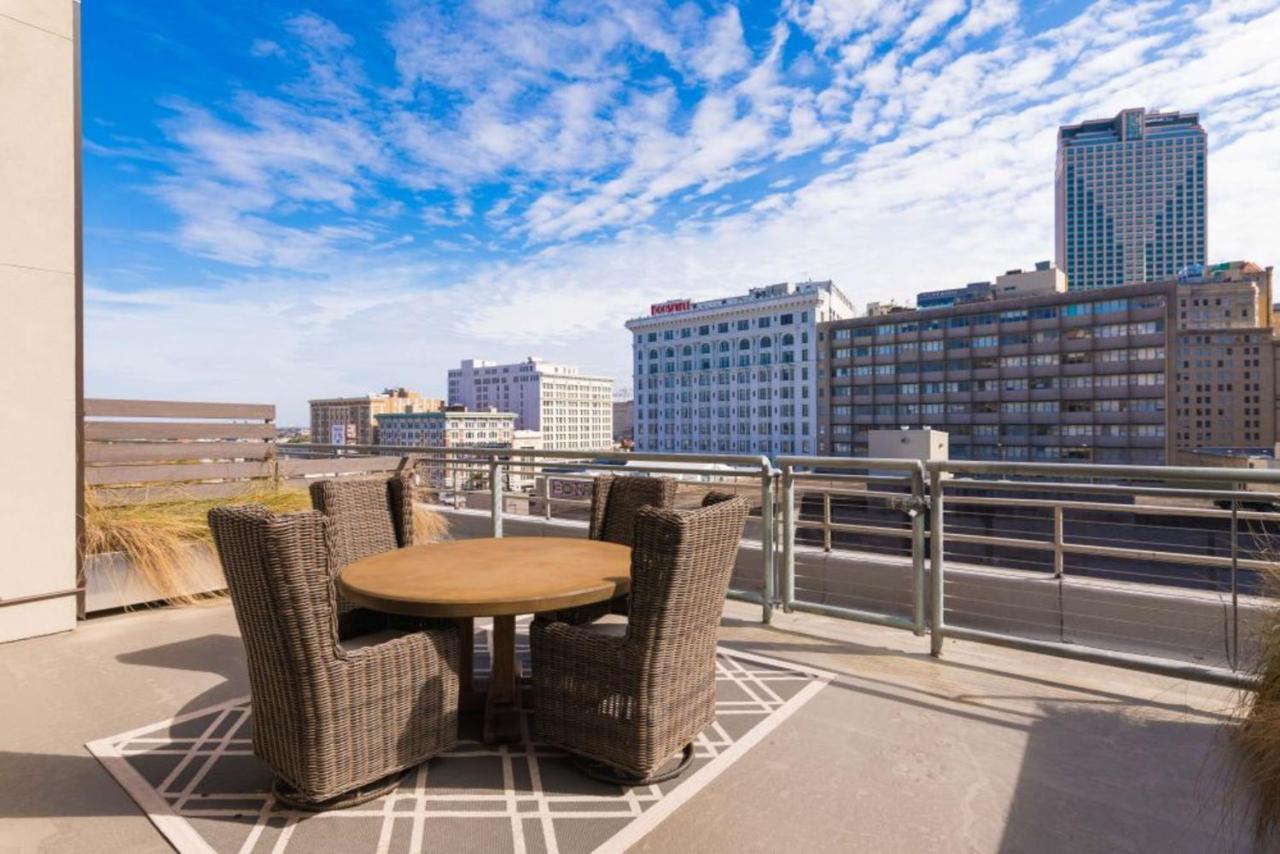 Apartment Luxury 2-bedroom Steps Away From The French Quarter *
