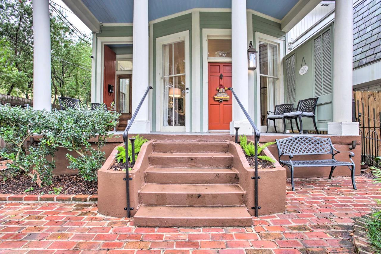 Welcoming Vacation In Uptown Nola Apartment
