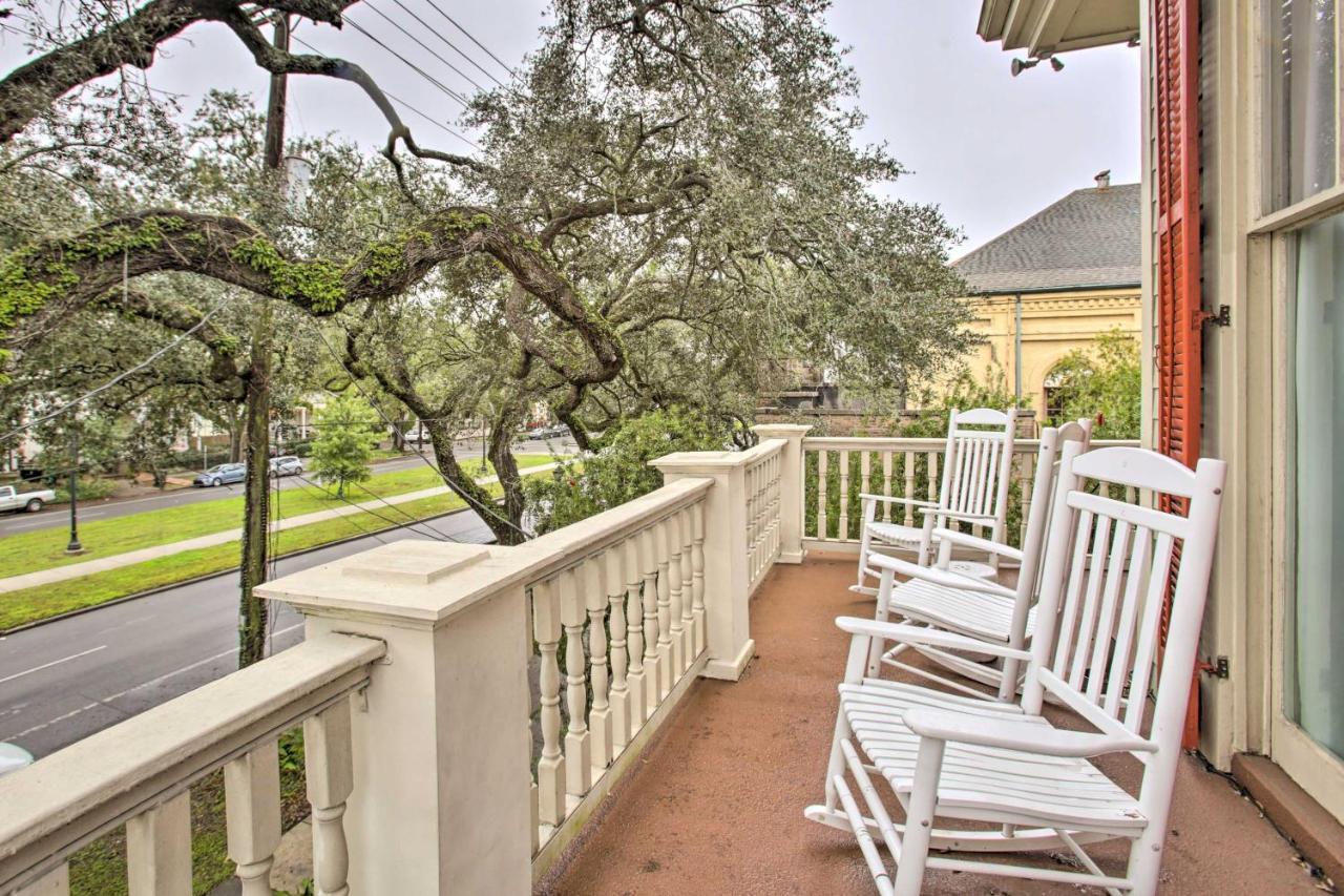 Welcoming Vacation In Uptown Nola Apartment