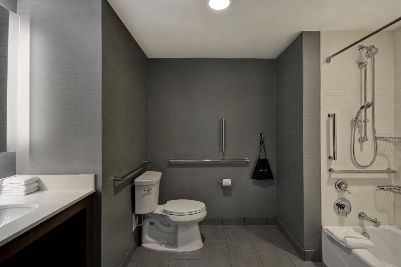 By Marriott French Quarter Area/cen B Hotel New Orleans