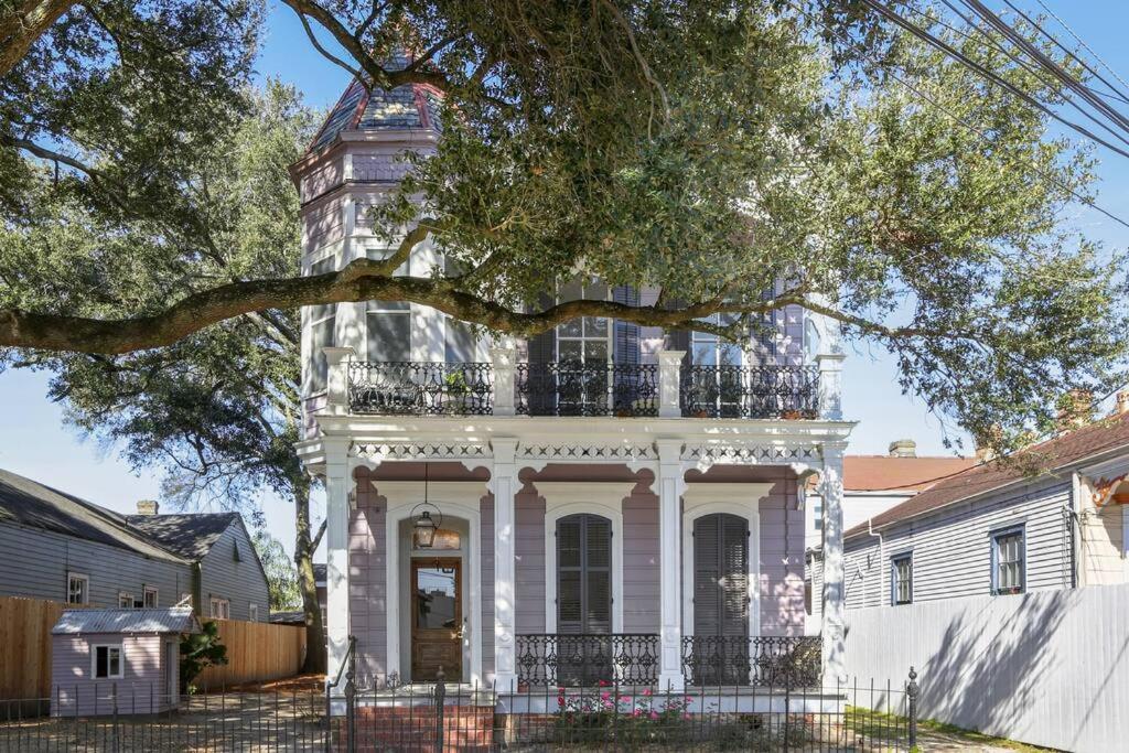 Carondelet House - 1886 Garden District Manse