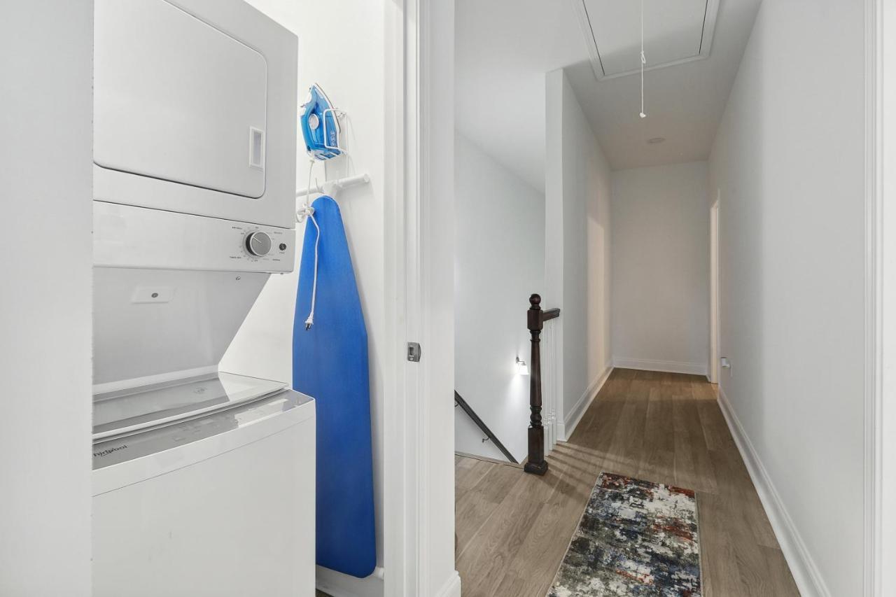 Luxury 3br Oasis W Jacuzzi Apartment