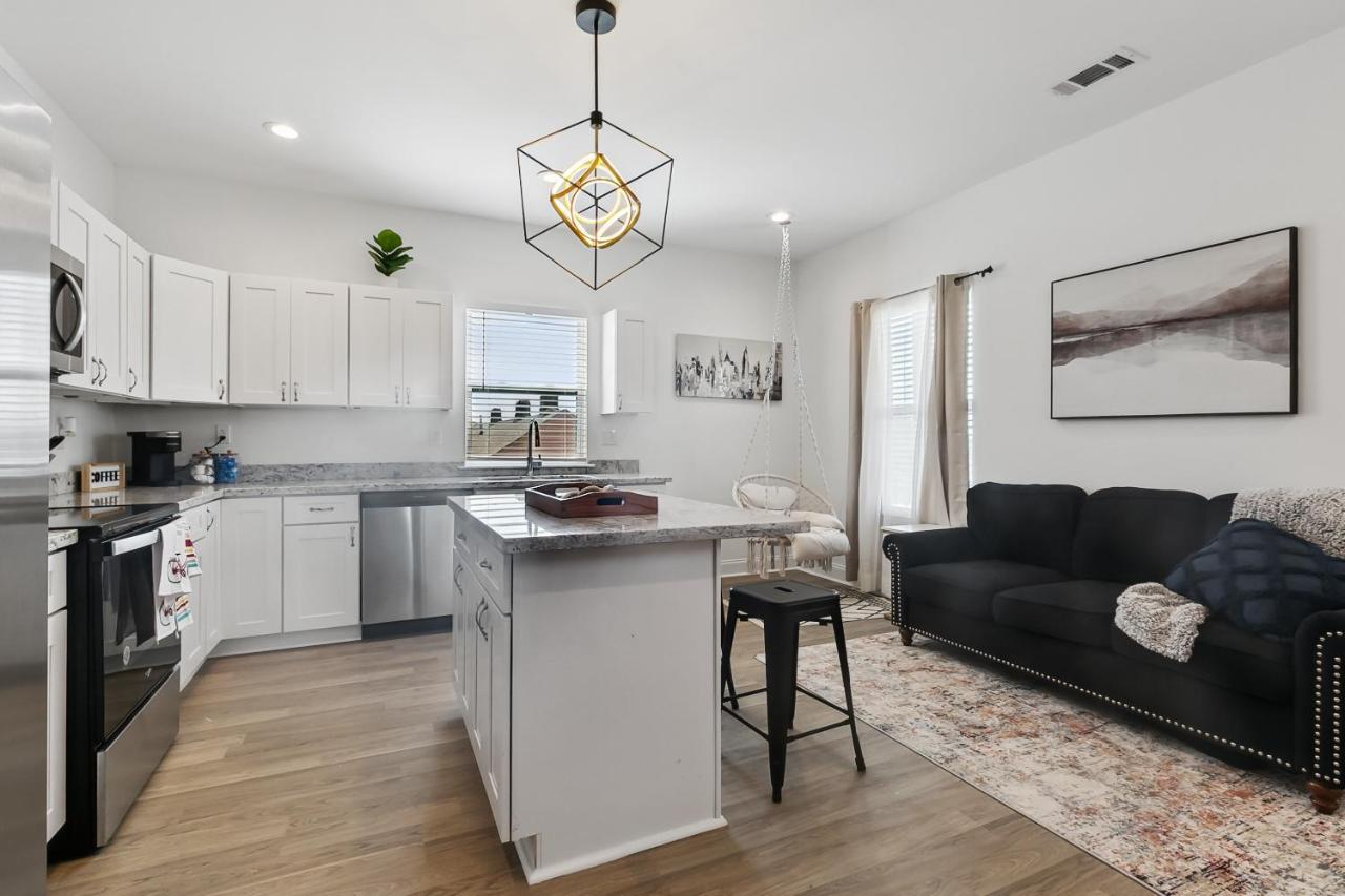 Apartment Luxury 3br Oasis W Jacuzzi *