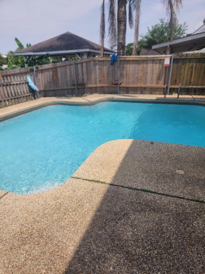 Holiday home Orleans House With Pool & Parking, Peaceful Block *