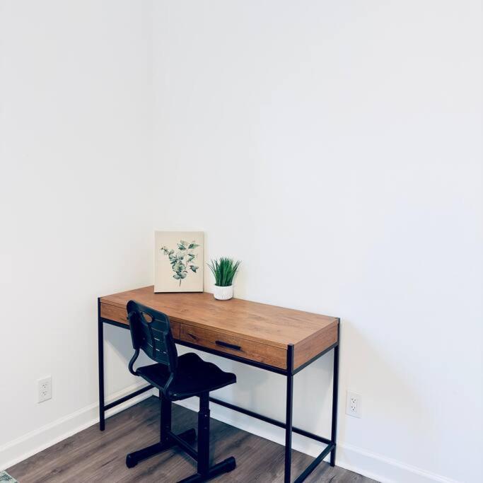 Walk To Superdome - 5 Min To Canal St - 8min To French Quarter Apartment
