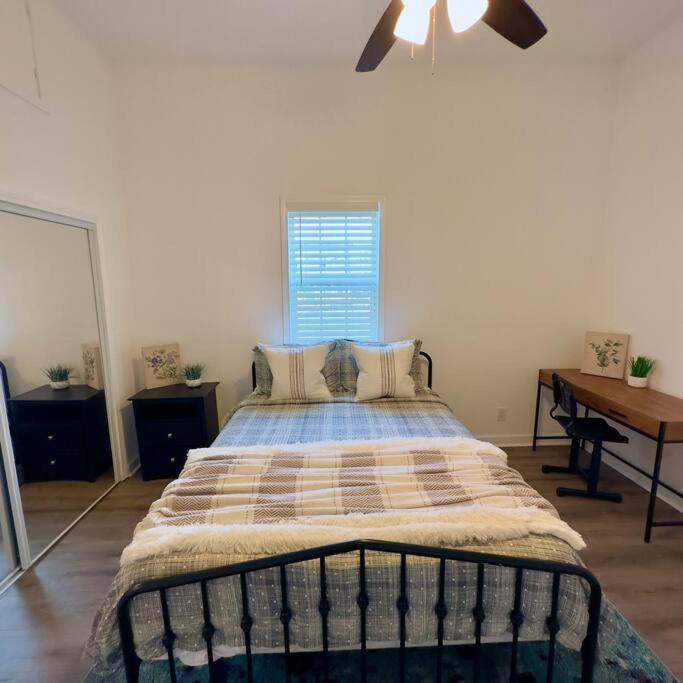 Walk To Superdome - 5 Min To Canal St - 8min To French Quarter Apartment