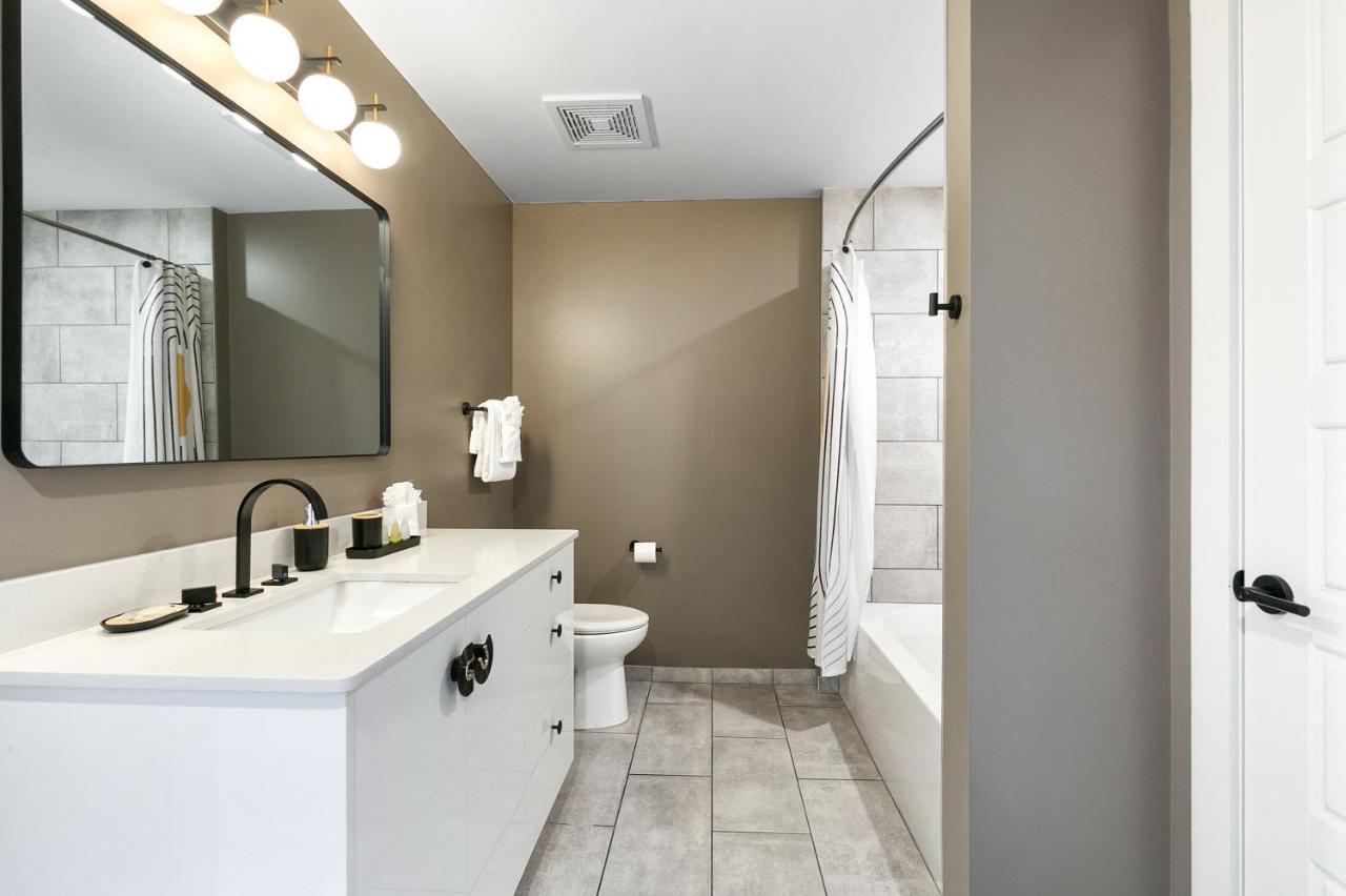 Luxury 2-bedroom Steps Away From The French Quarter Apartment New Orleans