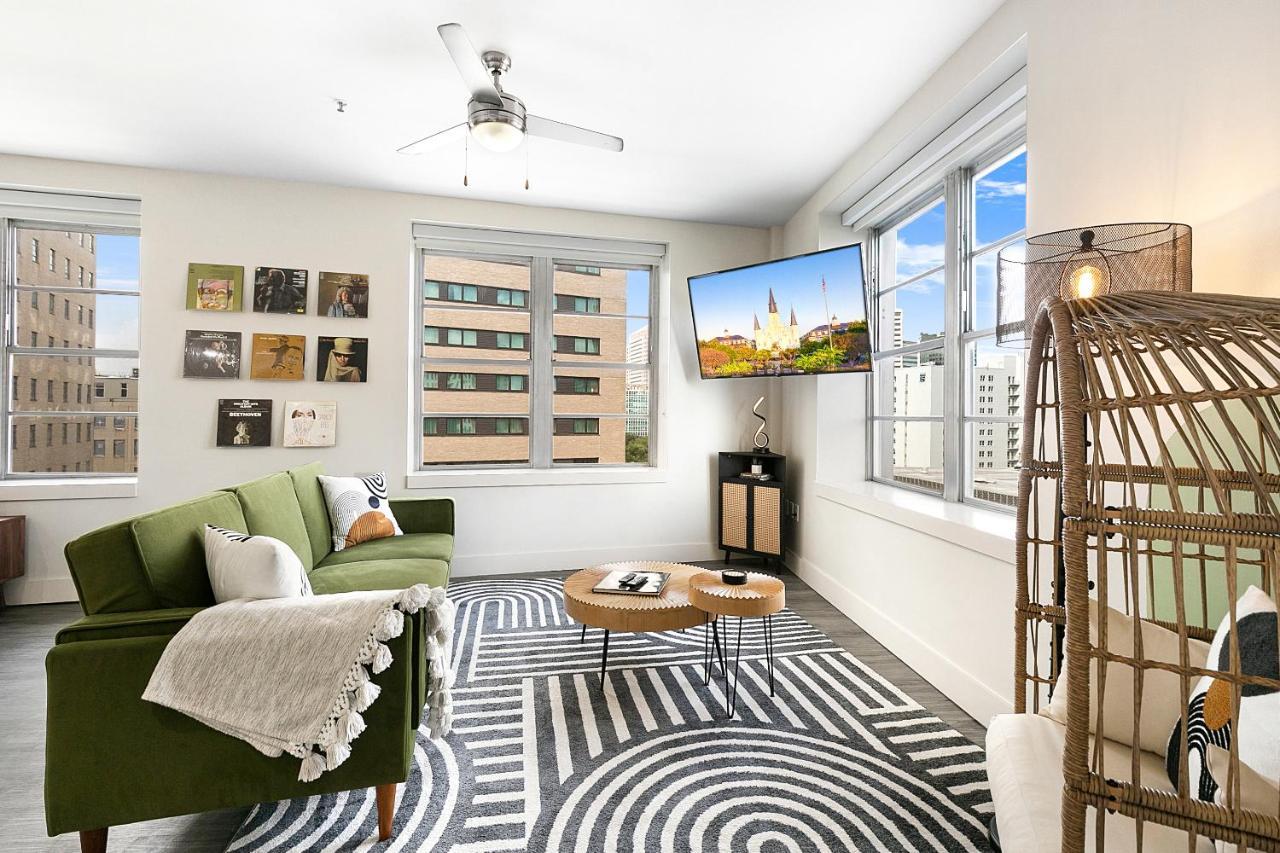 Apartment Luxury 2-bedroom Steps Away From The French Quarter *