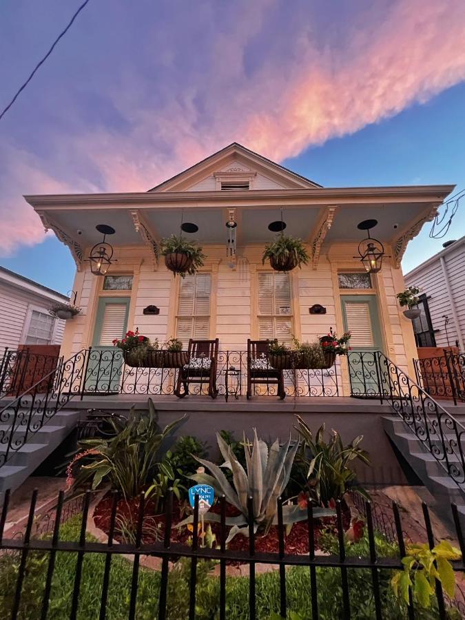 Luxury Historic Shotgun In Lower Garden District Holiday home *
