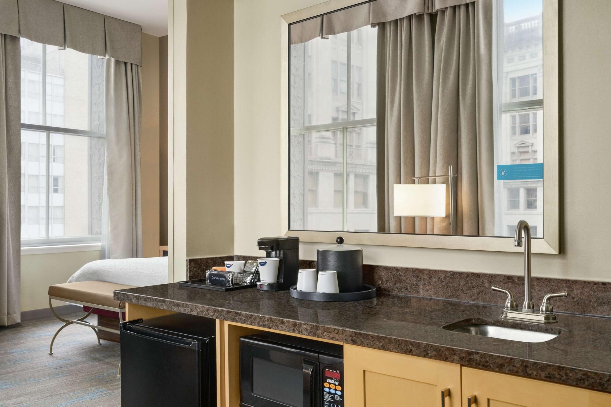 Hotel Hampton Downtown / French Quarter Area 3*