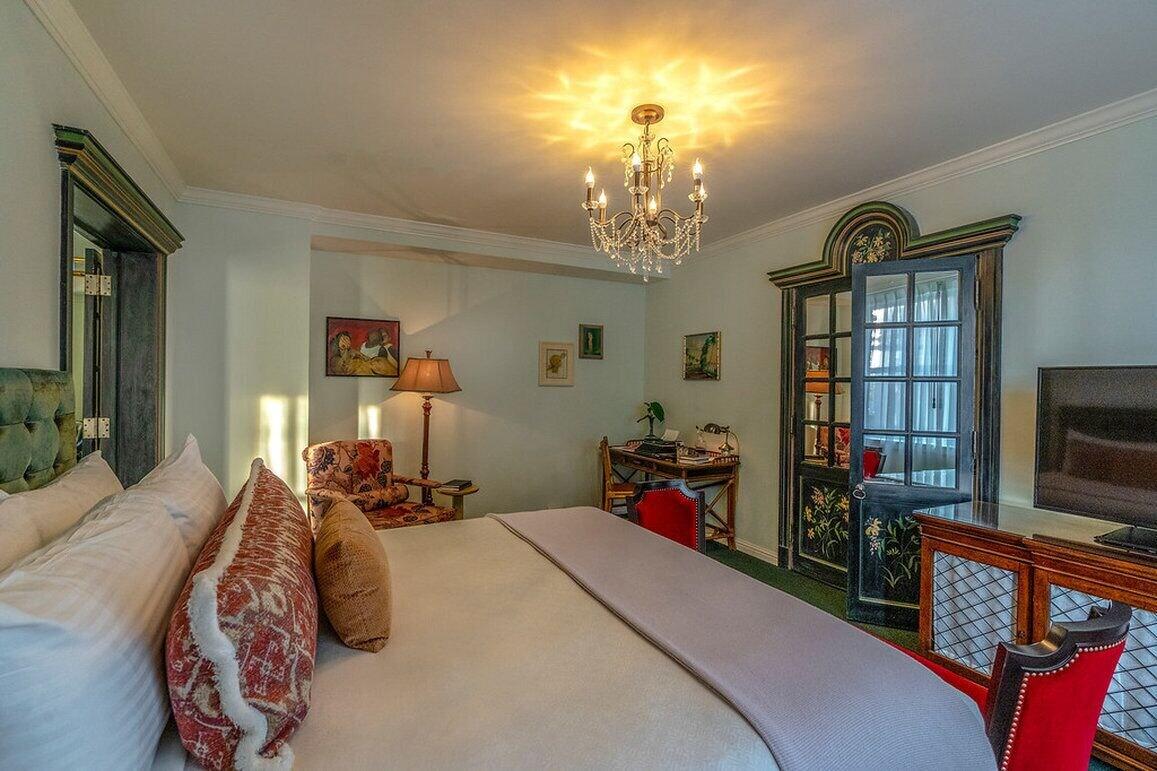 Hotel Pontchartrain St. Charles Avenue 4*