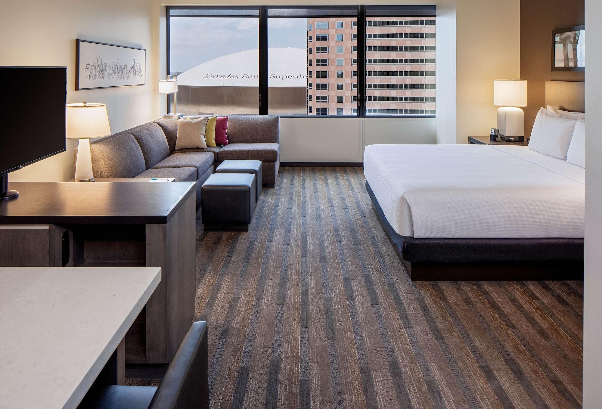 Hyatt House Downtown 3*