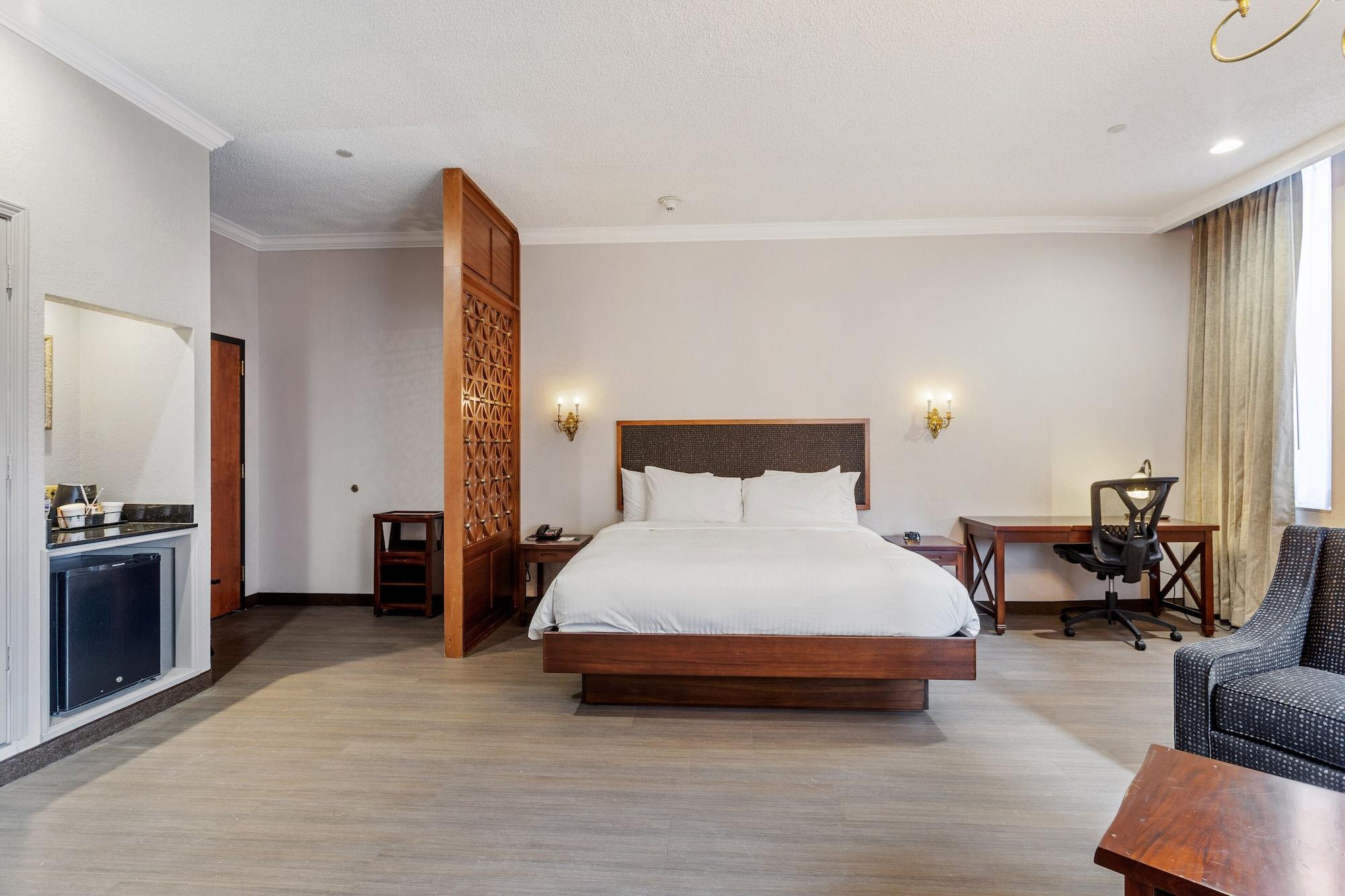 Wyndham Garden Baronne Plaza New Orleans