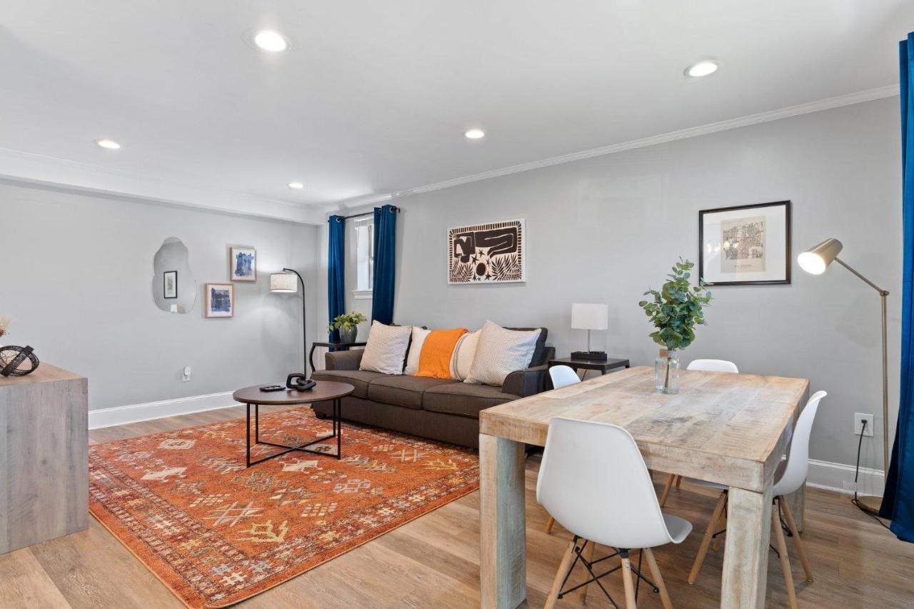 Quiet Retreat Off Magazine W Balcony & Parking!