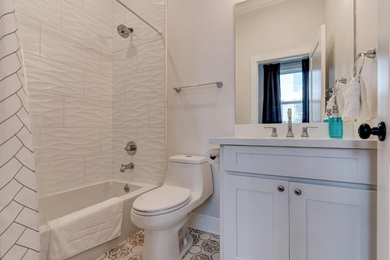 Holiday home Updated Mid-city Marvel Spacious 3br Pool