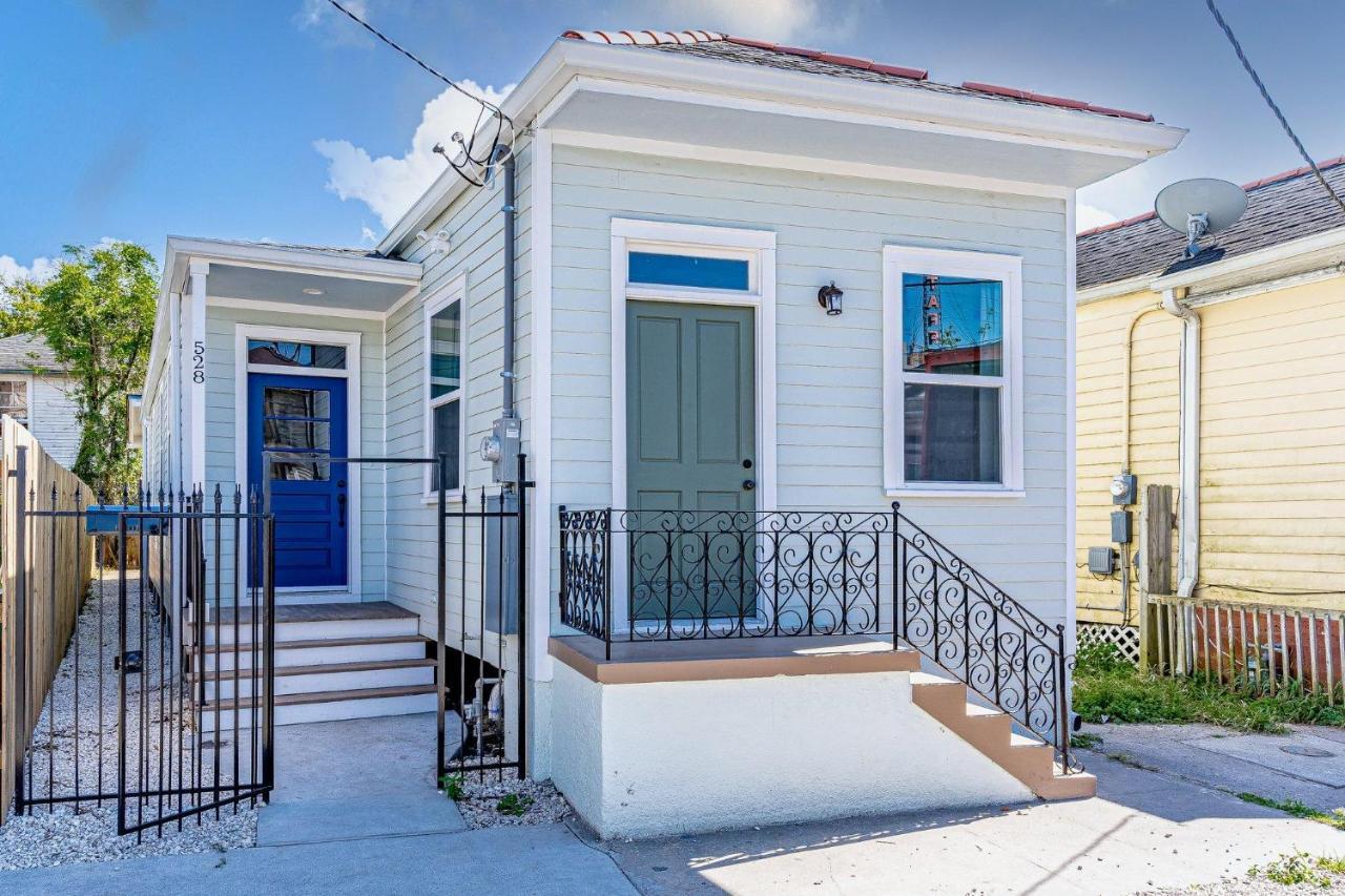 Holiday home Updated Mid-city Marvel Spacious 3br Pool