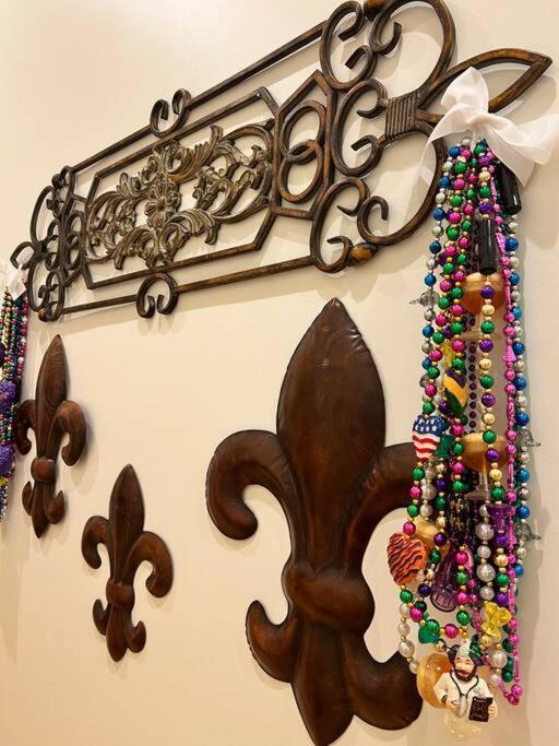 Chic Two-bedroom On Camp St, * New Orleans
