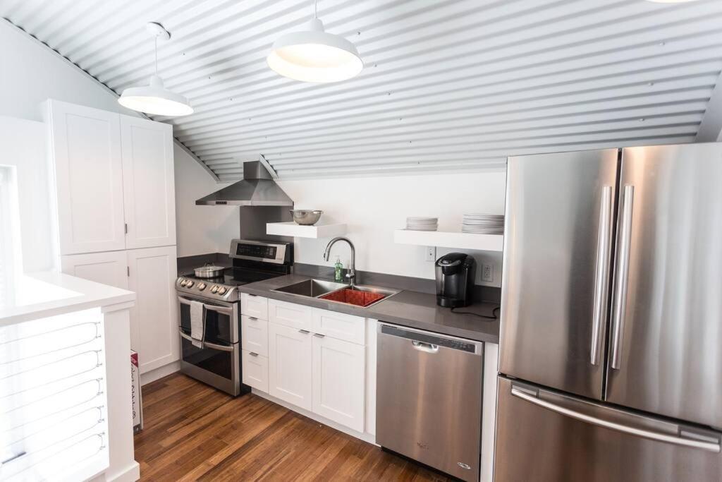 The Moon Quonset Hut Vacation Heated & Chilled Pool New Orleans