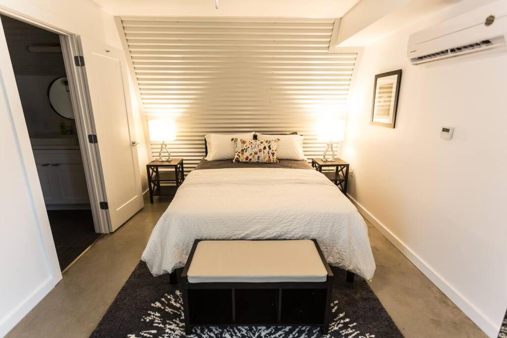 Holiday home The Moon Quonset Hut Vacation Heated & Chilled Pool *