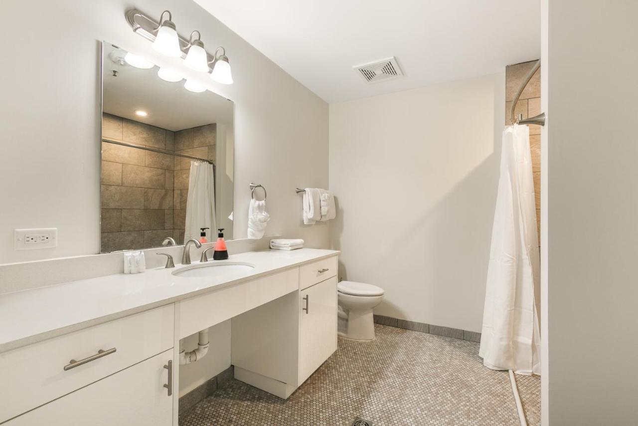 Spacious 4-bed Steps From French Quarter * New Orleans