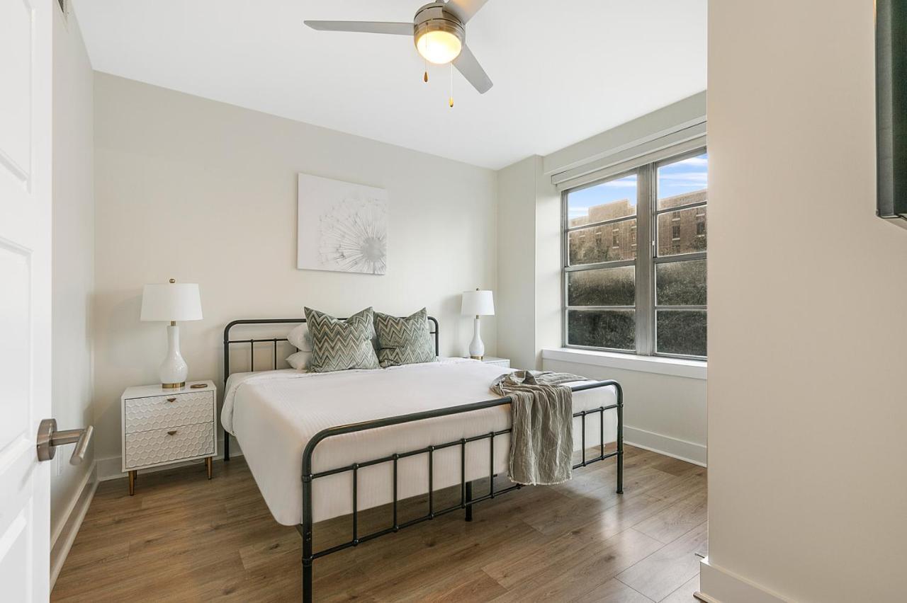 Apartment Spacious 4-bed Steps From French Quarter