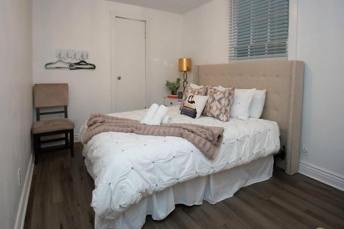 Bed & Breakfast 5 Bedroom - Sleeps 10! Location Next To French Quarter! New Orleans