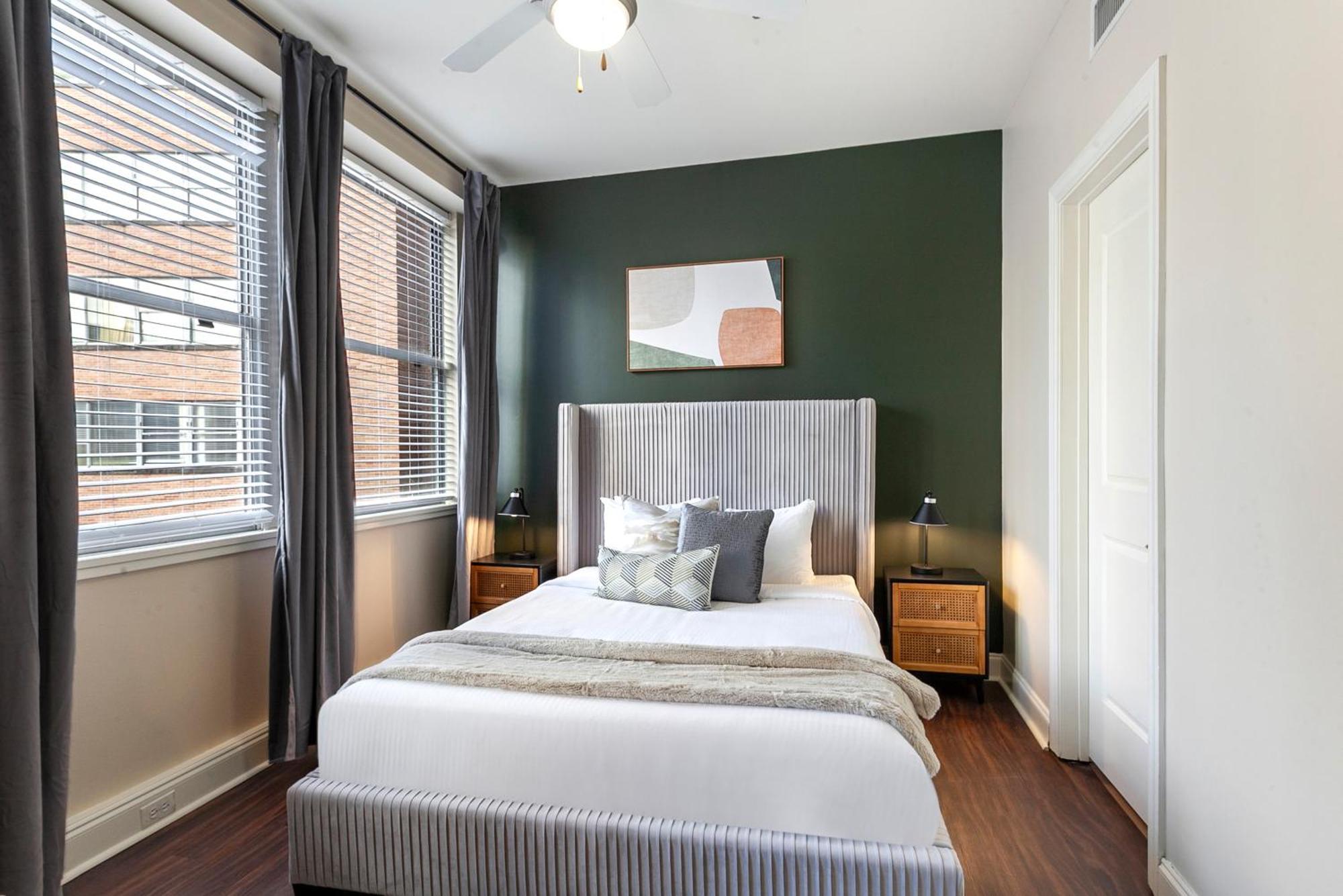 Spacious Modern Near French Quarter