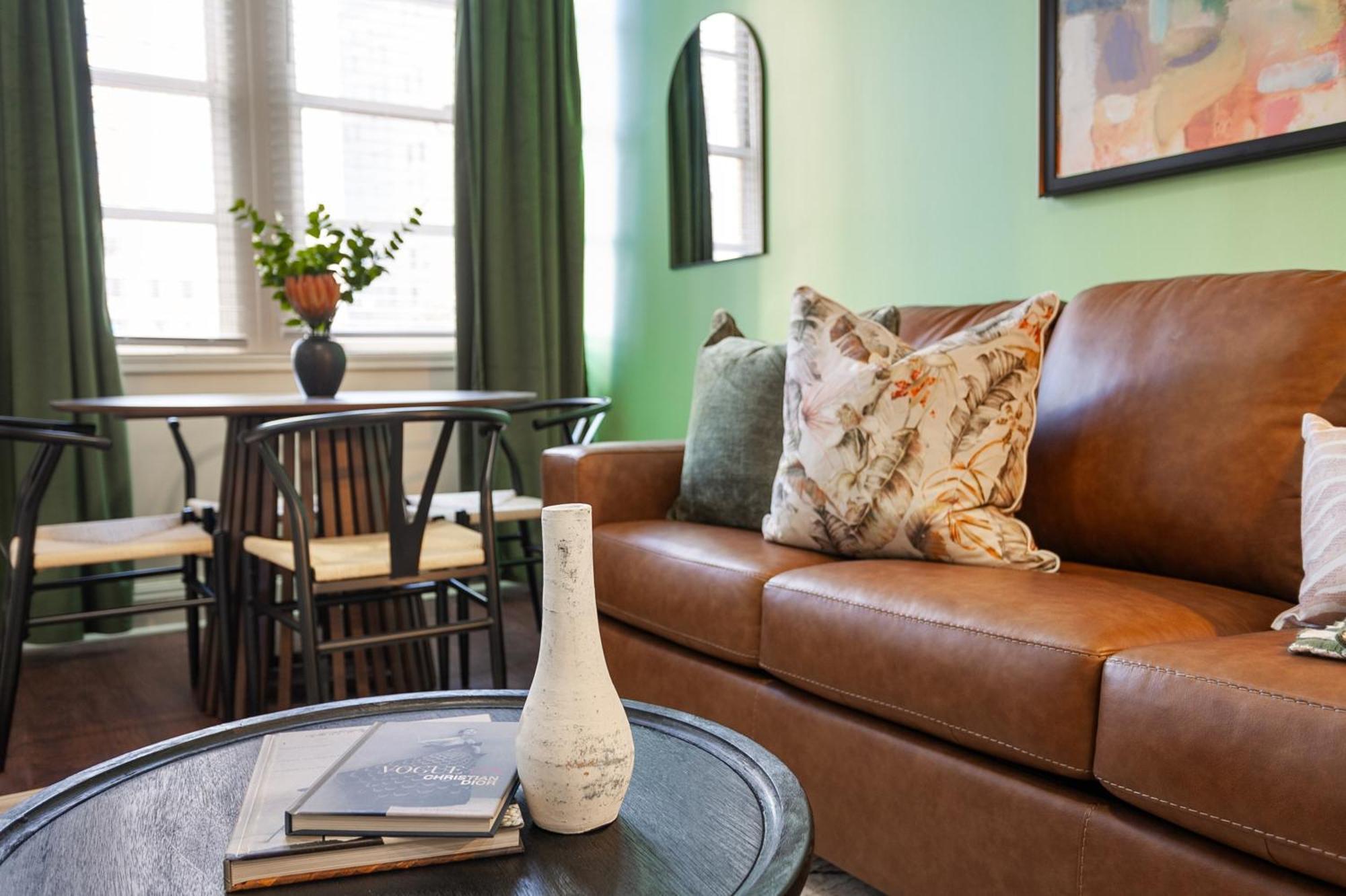 Spacious Modern Near French Quarter New Orleans