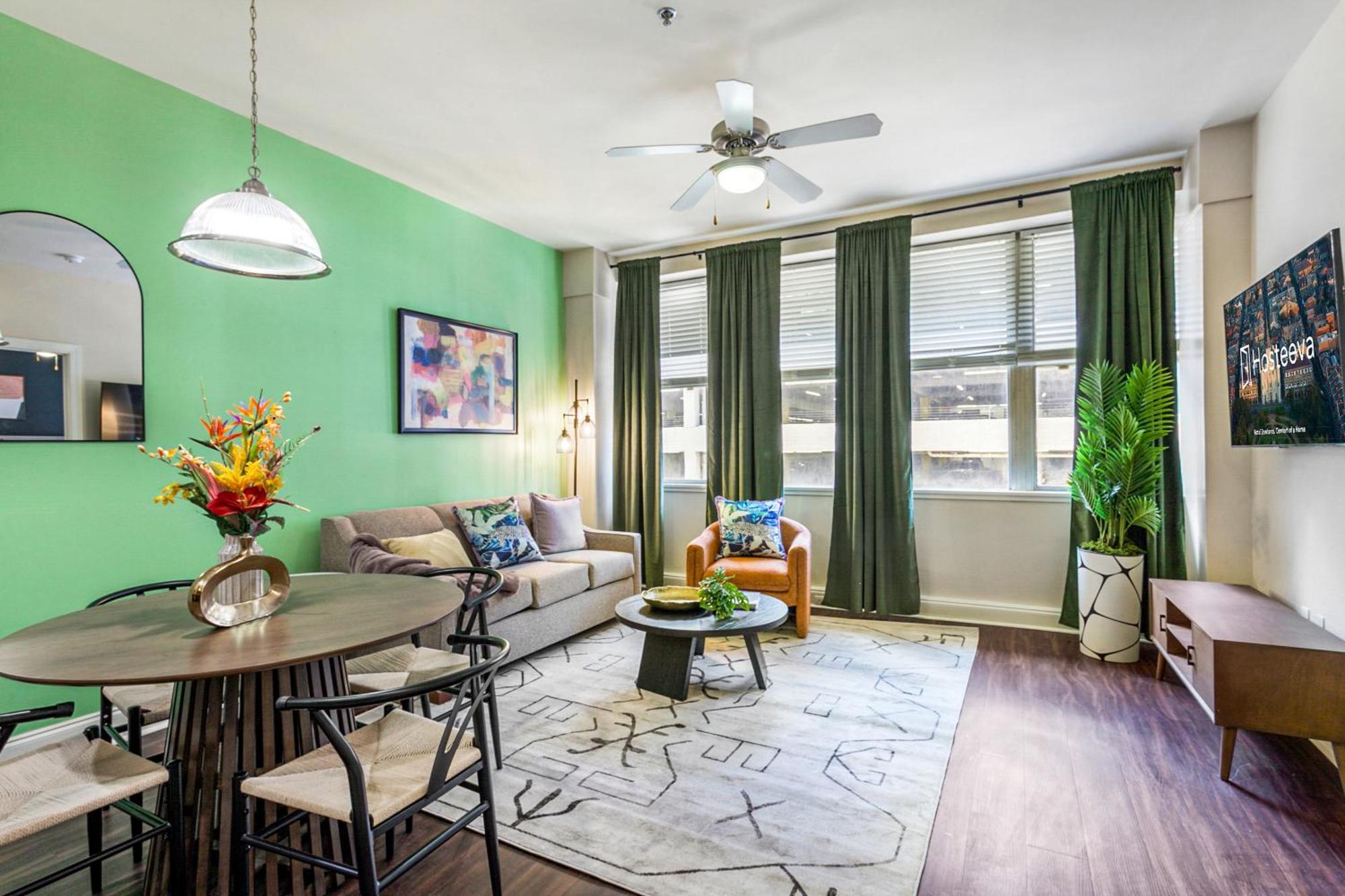 Spacious Modern Near French Quarter Apartment *