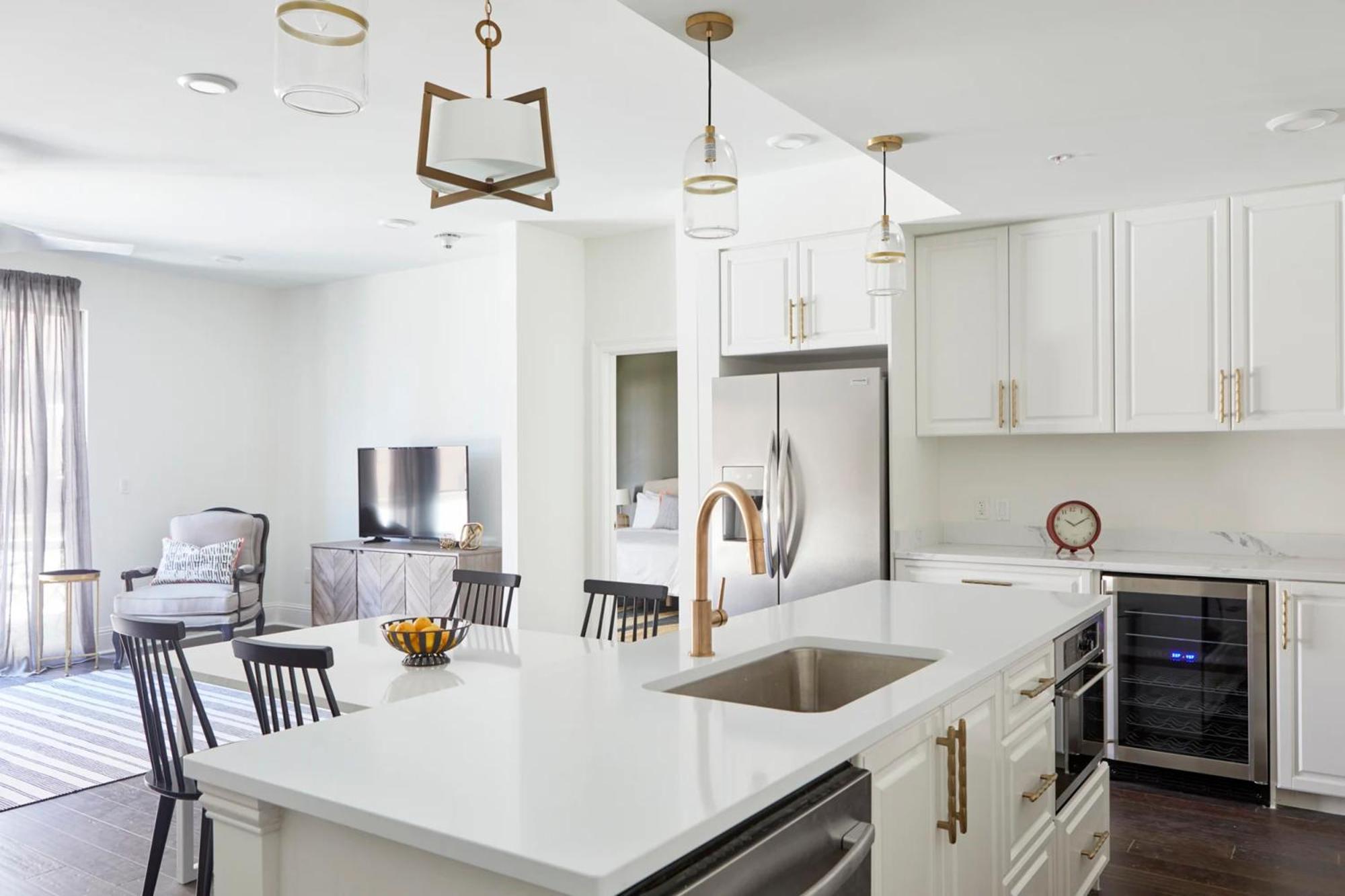Apartment Roami At St. Charles