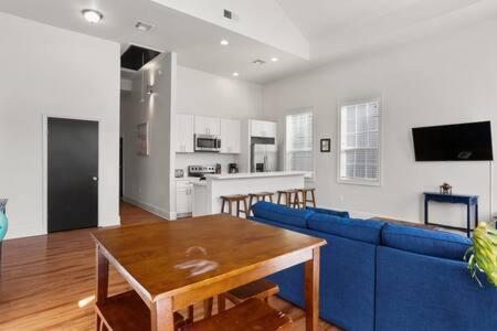Timeless Elegance Historic Nola Haven 2bd * New Orleans