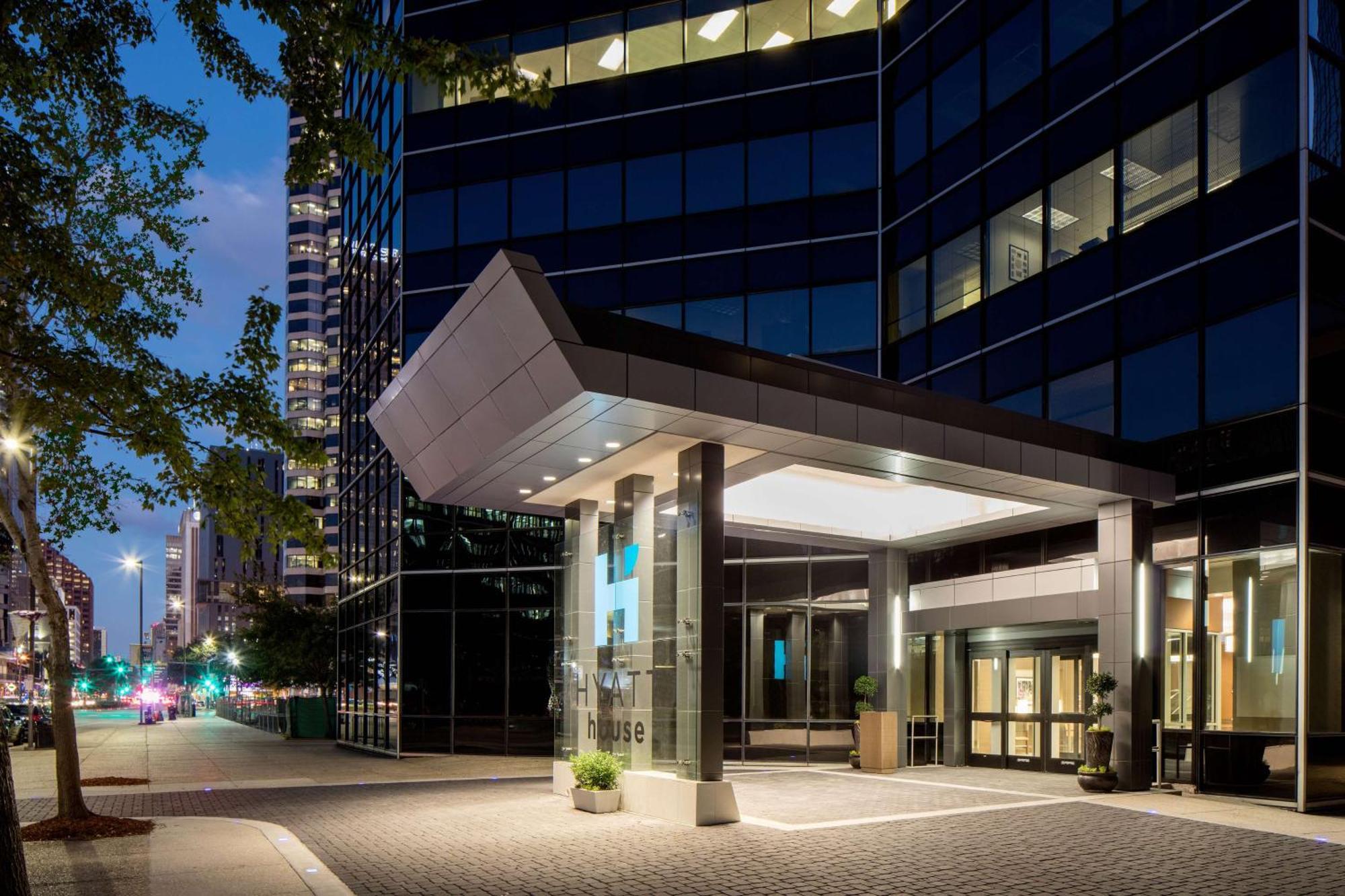 Hyatt House Downtown 3*