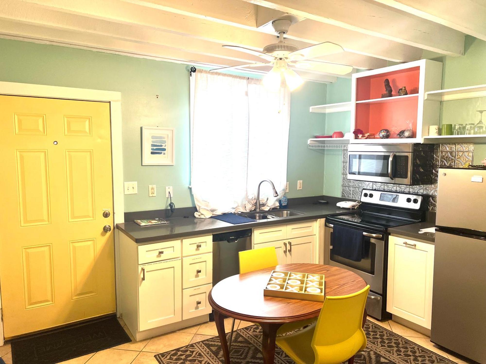 La Petit Chateau Rouge French Quarter Bed & Breakfast New Orleans