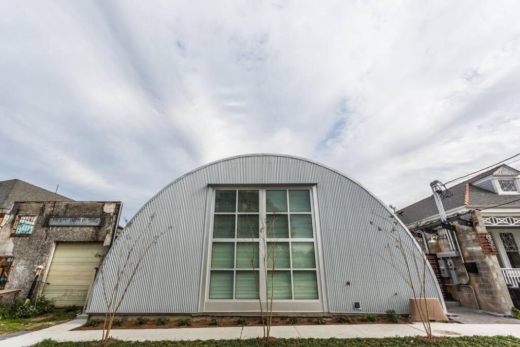 The Moon Quonset Hut Vacation Heated & Chilled Pool New Orleans