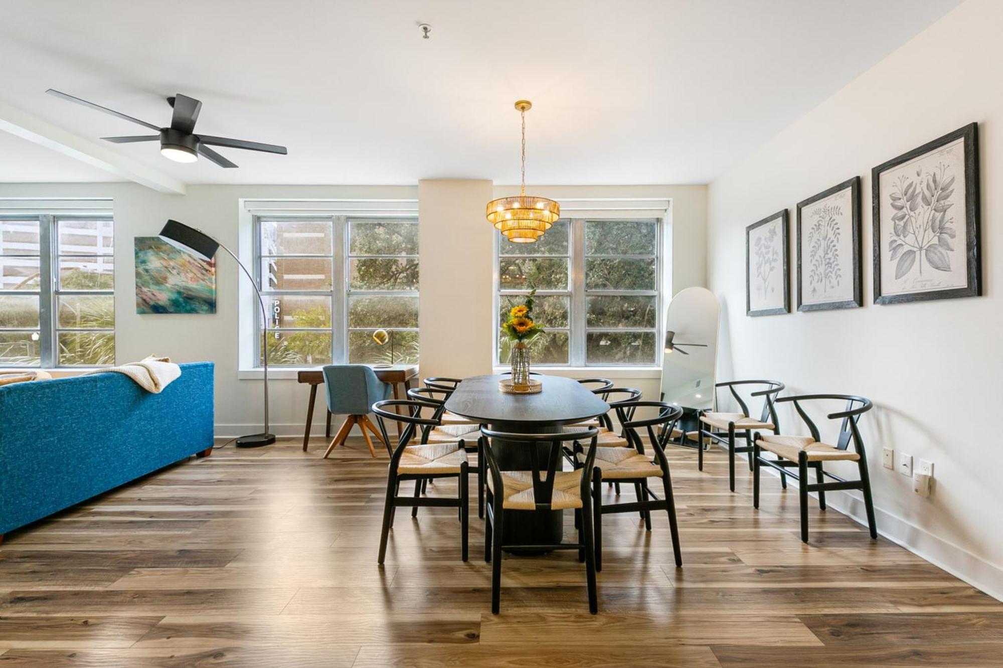 Apartment Downtown Delight 4br 2bath Luxury *