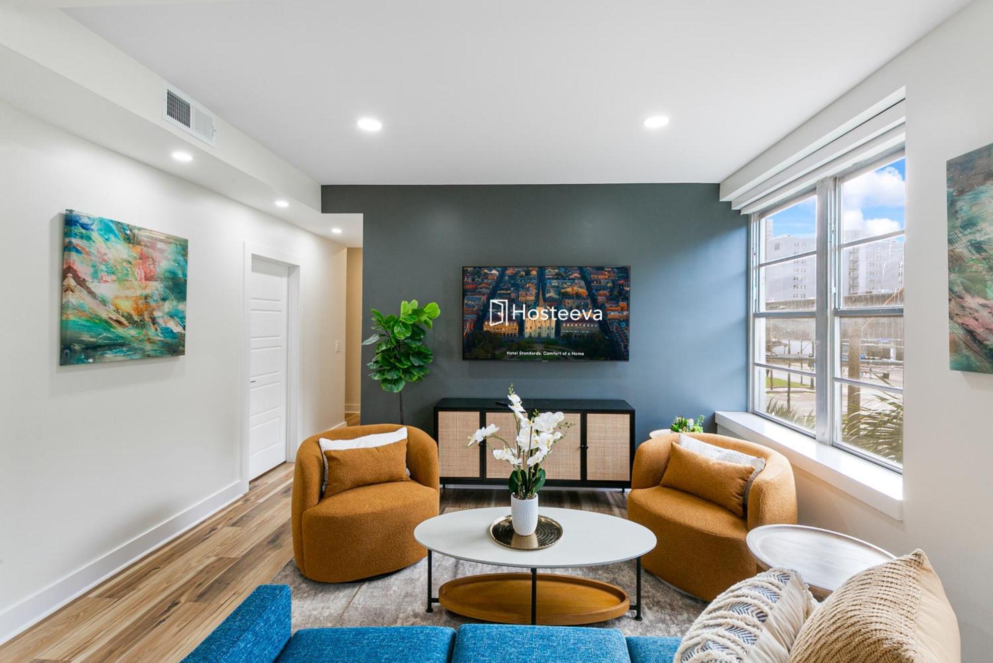 Downtown Delight 4br 2bath Luxury